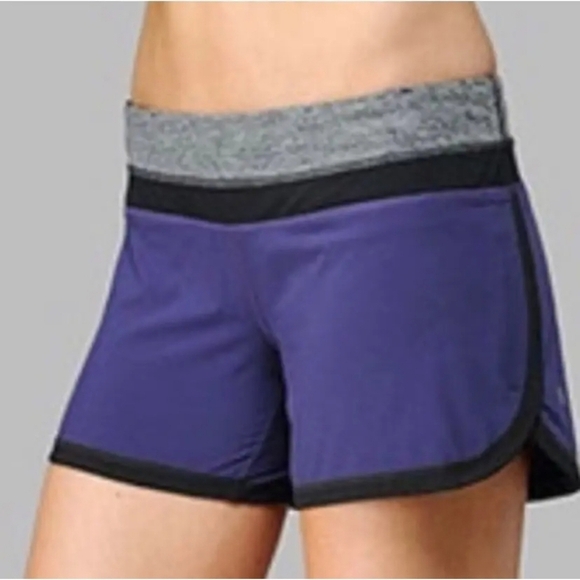 lululemon athletica Pants - Lululemon Groovy Run Shorts size 4​